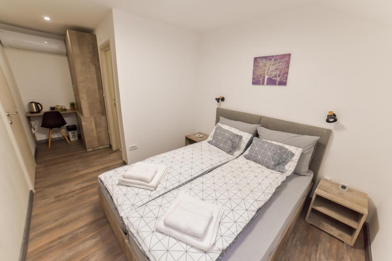 Apartmani Statik Sd สเมเดเรโว ภายนอก รูปภาพ