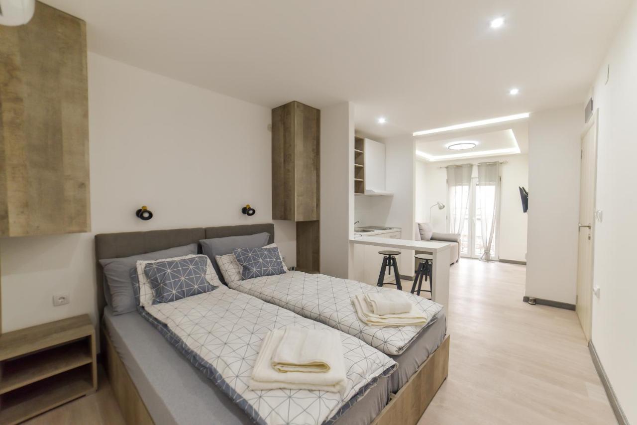 Apartmani Statik Sd สเมเดเรโว ภายนอก รูปภาพ