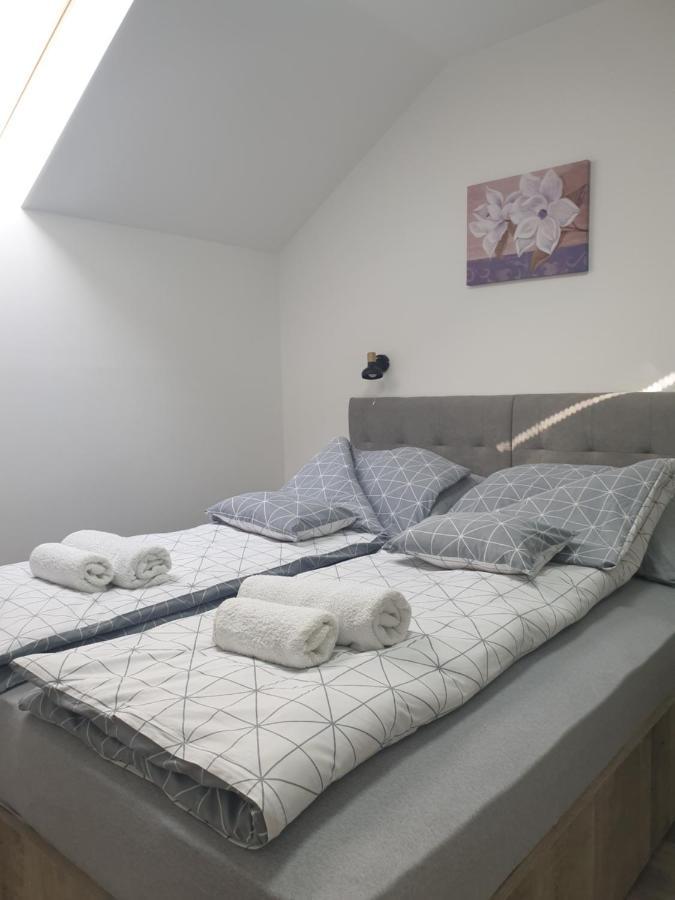 Apartmani Statik Sd สเมเดเรโว ภายนอก รูปภาพ