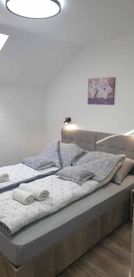 Apartmani Statik Sd สเมเดเรโว ภายนอก รูปภาพ